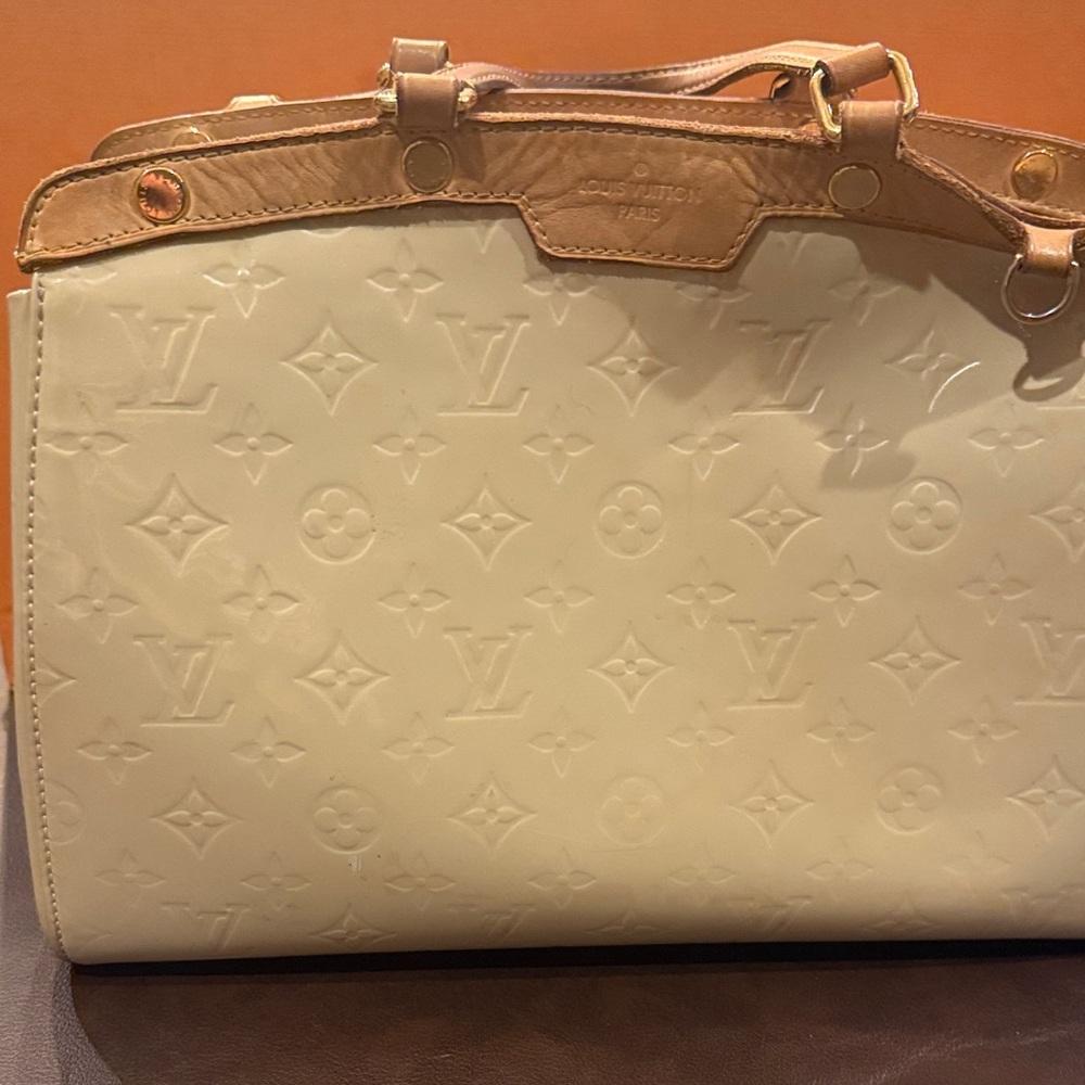Louis Vuitton Cream Monogram Vernis Tote with Natural Vachetta Trim